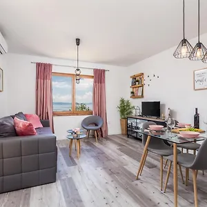 Fara Apartment Kraljevica
